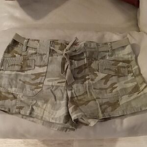 BeBop Women's Camouflage Cargo Shorts